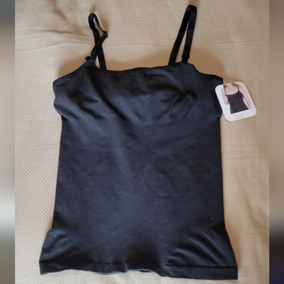 Ingrid & Isabel Basics Postpartum Nursing & Shaping Cami - Picture 4 of 12